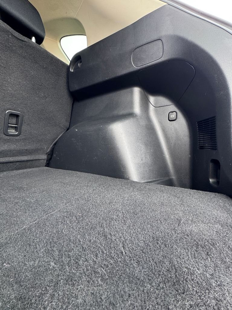 Used 2015 Blue Reflex Mica Mazda Sport image 11