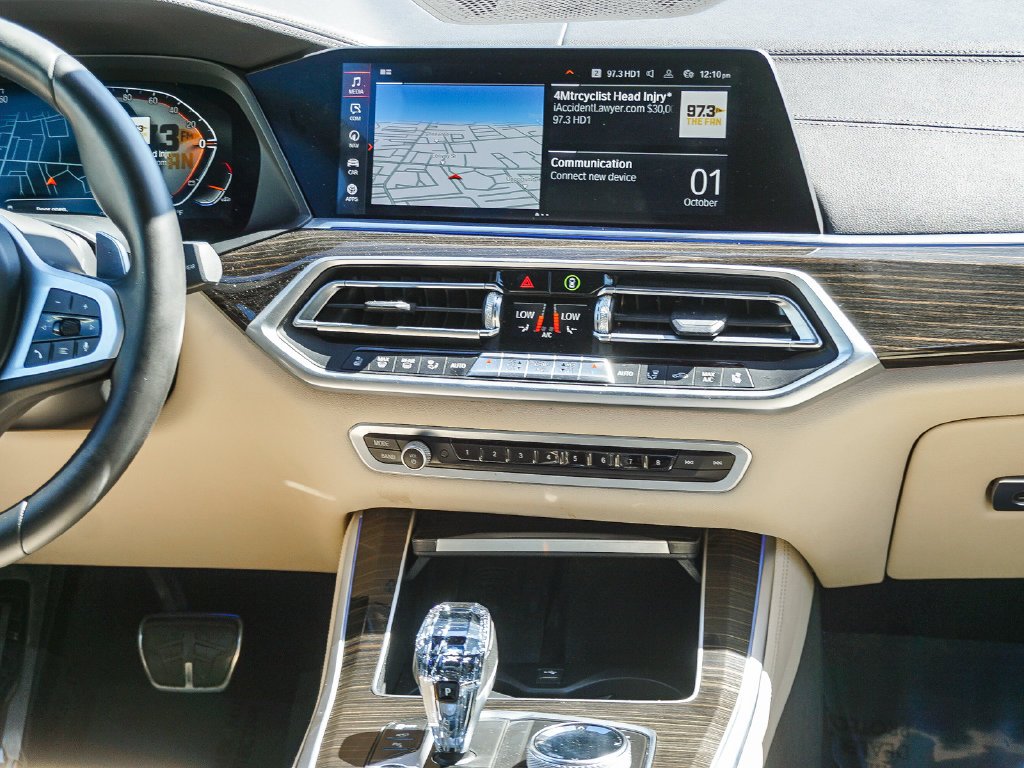 Used 2021 Gray Metallic BMW xDrive40i image 16
