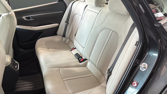 Used 2023 Portofino Gray Hyundai SEL image 21