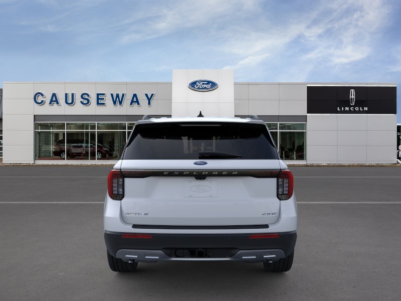 New 2026 Space White Metallic Ford Active image 5