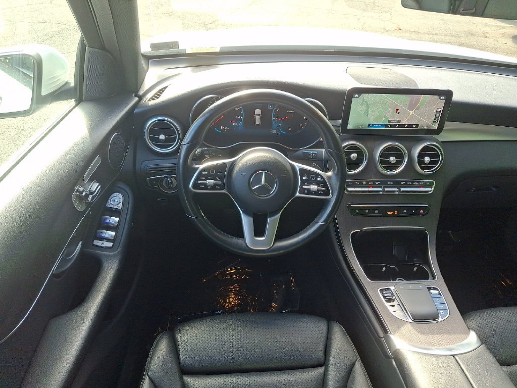 Certified Used 2022  Mercedes-Benz GLC 300 image 11