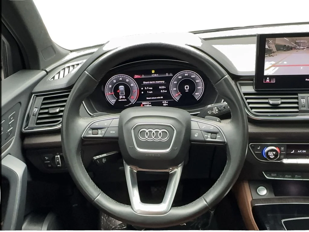 Used 2022 Black Audi  image 35