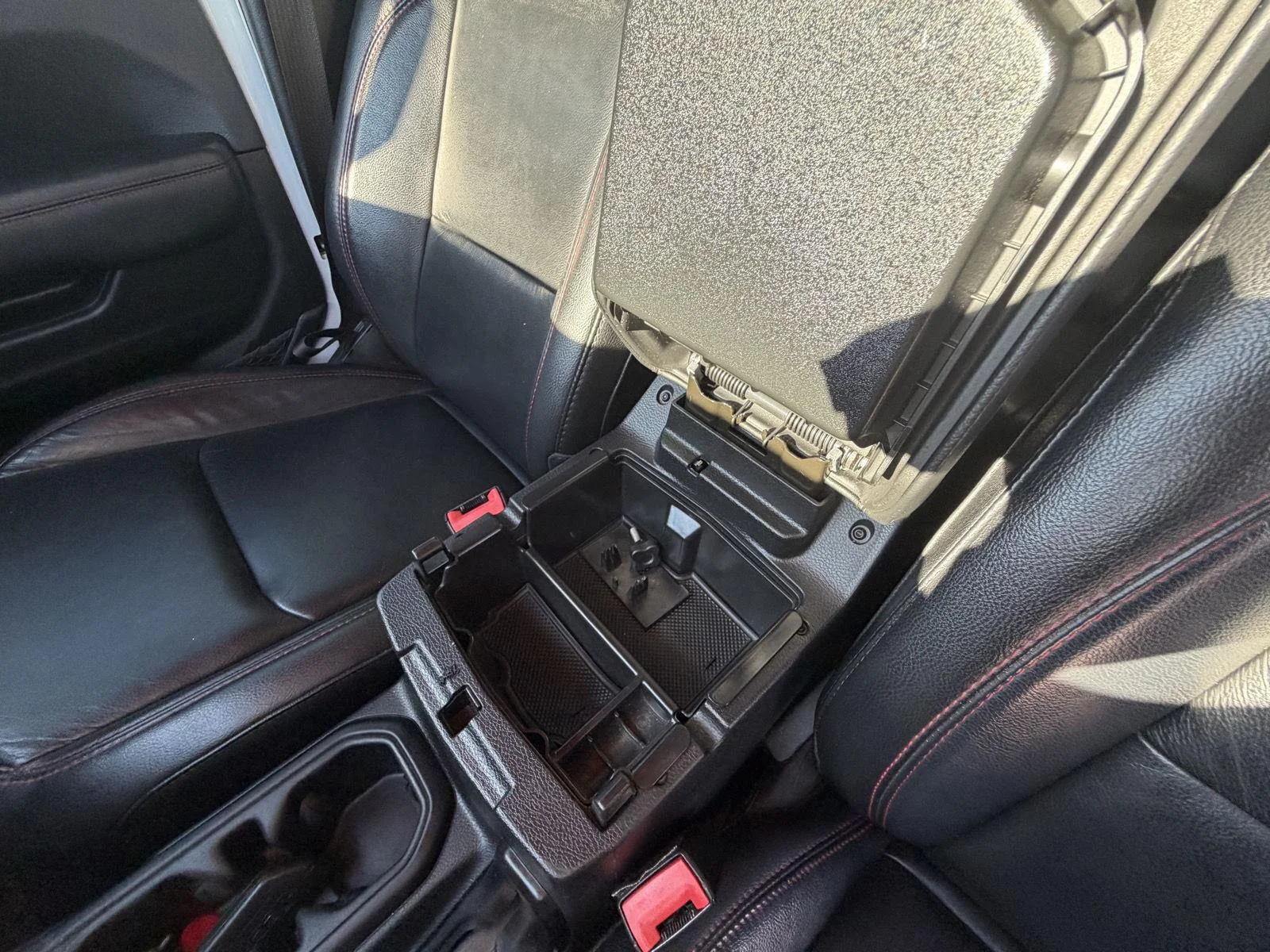 Used 2019 Bright White Clearcoat Jeep Rubicon image 15