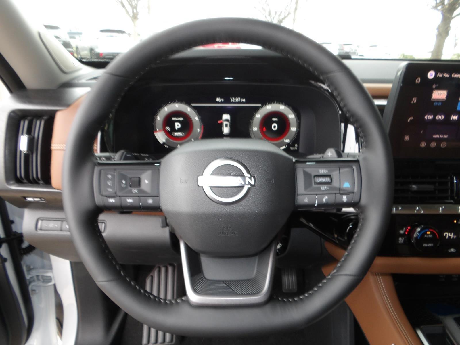 New 2026 Everest White Pearl Tricoat Nissan Platinum image 33