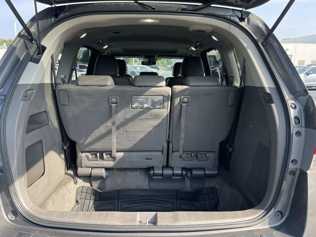 Used 2014 White Honda EX-L image 9