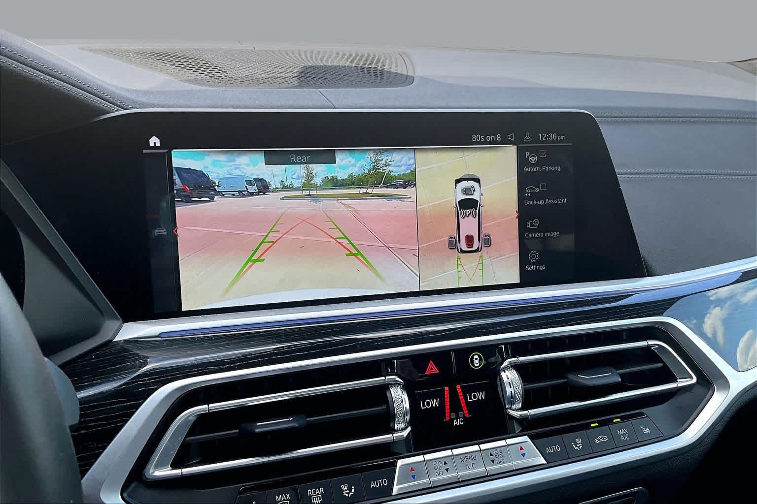 Used 2022 Alpine White BMW M50i image 23