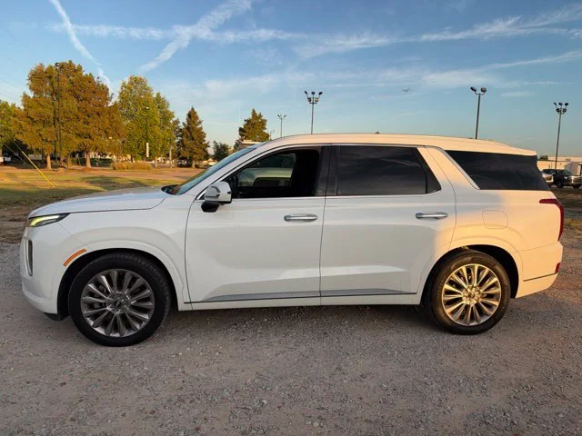 Used 2020 White Hyundai Limited image 8