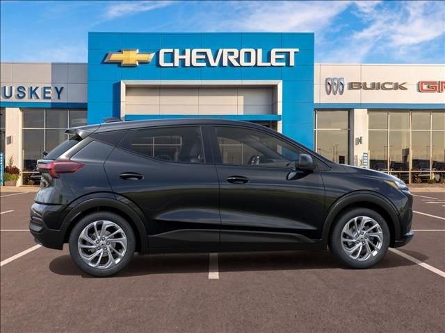 2027 Chevrolet Bolt LT - Photo 5