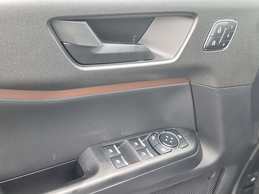 New 2026 Space White Metallic Ford Outer Banks® image 39
