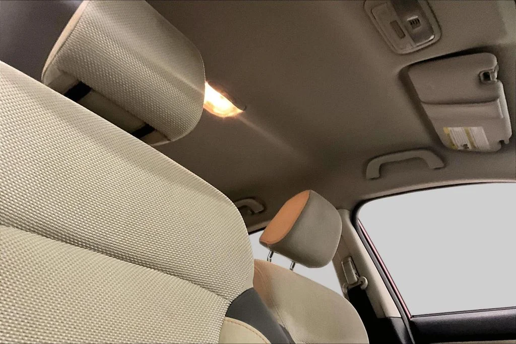 Used 2016 Red Subaru 2.0i Premium image 27