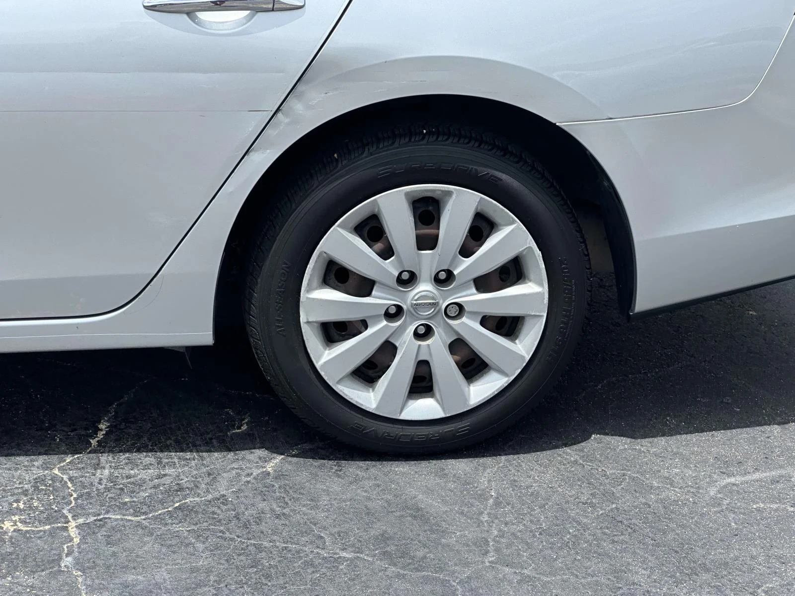 Used 2017 Brilliant Silver Nissan S image 13