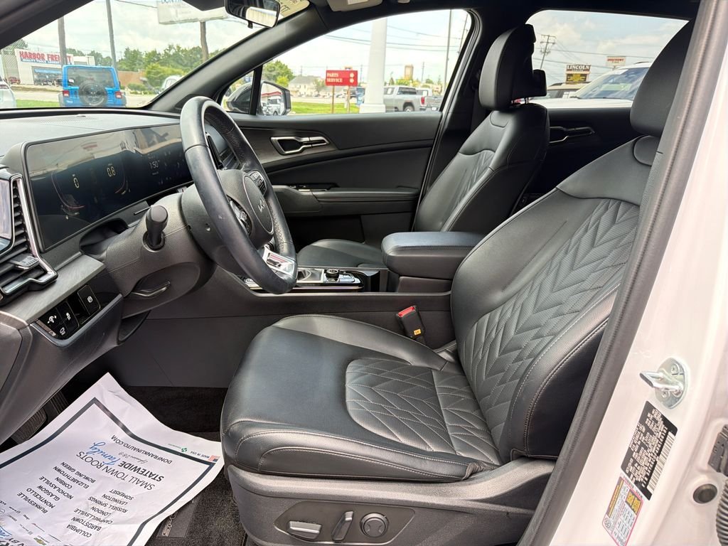 Used 2024 White Kia X-Line image 13