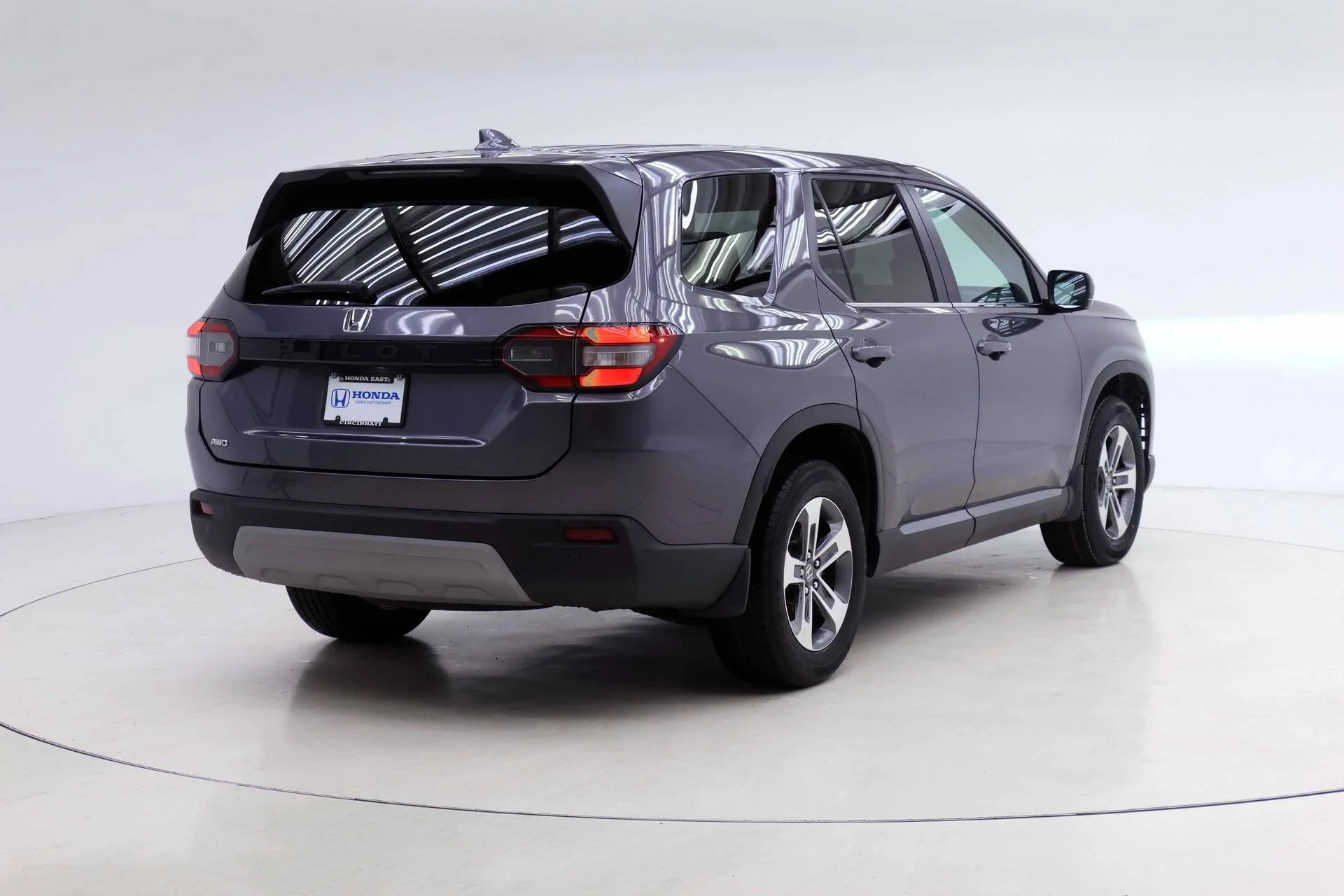 2025 Honda Pilot EX-L - Photo 2