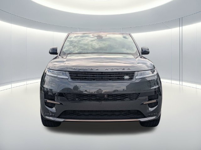 Used 2024 Gray Land Rover Dynamic SE image 9