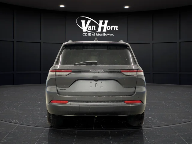 New 2026 Baltic Gray Metallic Clearcoat Jeep Altitude image 14