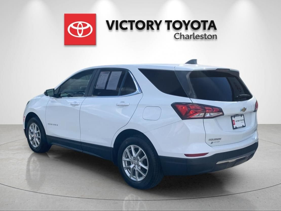 Used 2023 White Chevrolet LT image 3