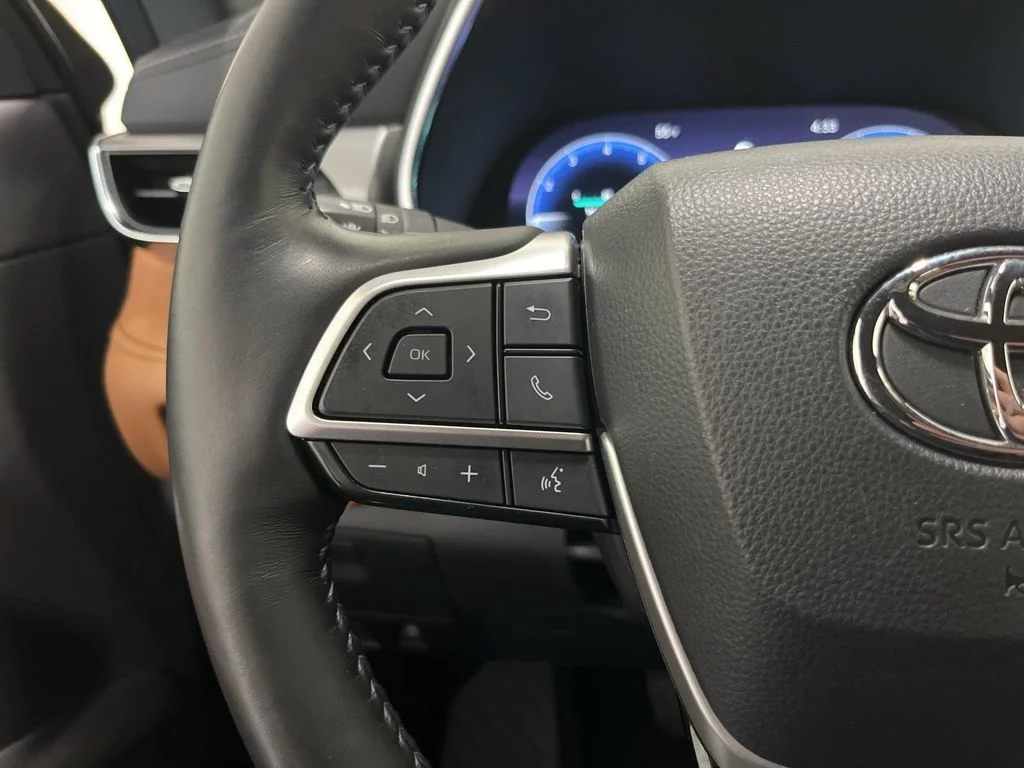 Used 2024 Black Toyota Platinum image 7