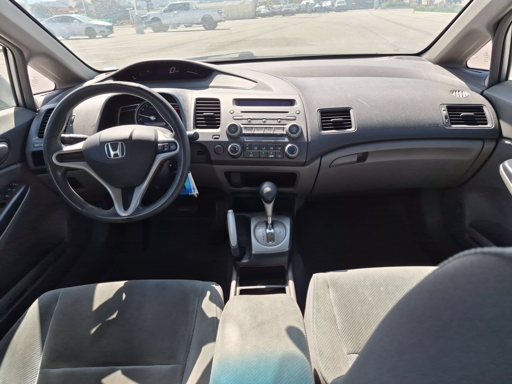 Used 2009 Silver Honda LX image 23