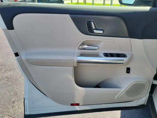 Used 2025 White Mercedes-Benz GLA 250 image 14