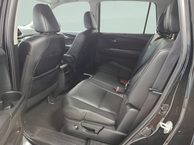 2022 Honda Pilot SE - Photo 17