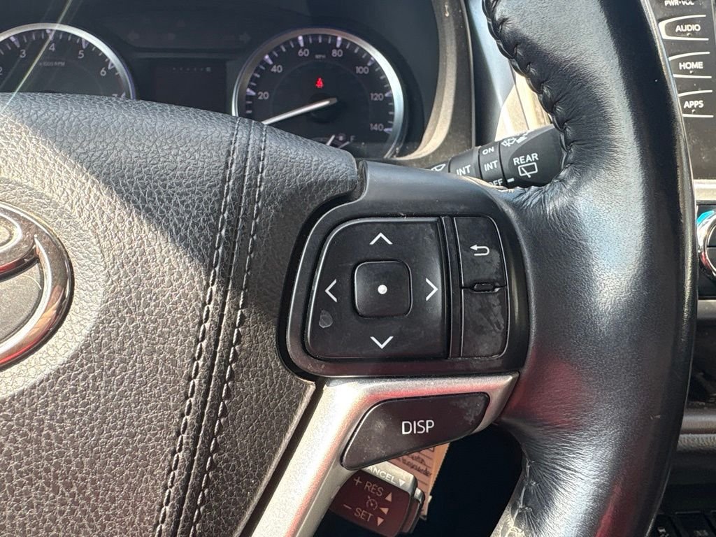 Used 2016 Gray Toyota LE V6 image 15