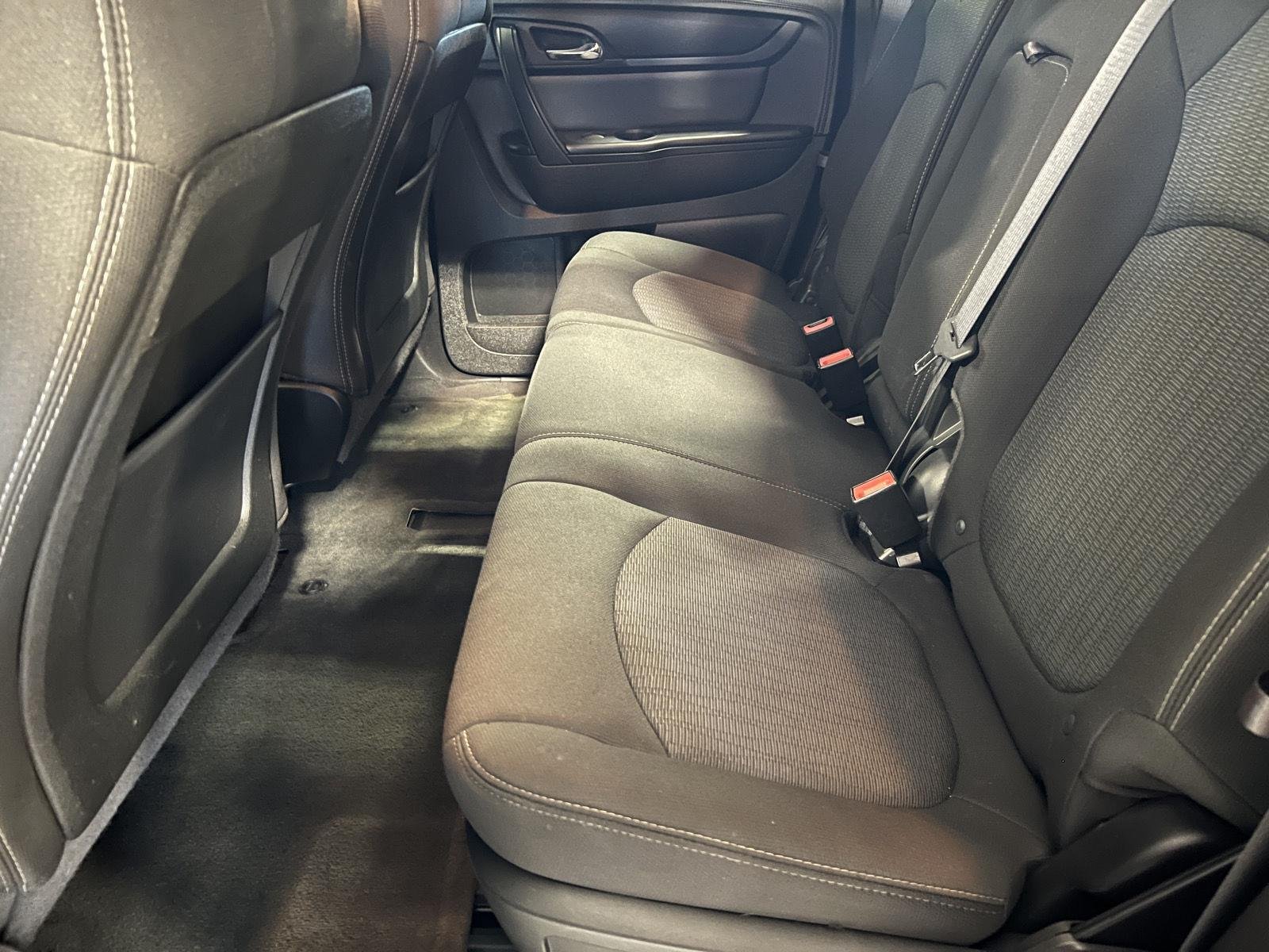 Used 2014 Black Granite Metallic Chevrolet LT image 16