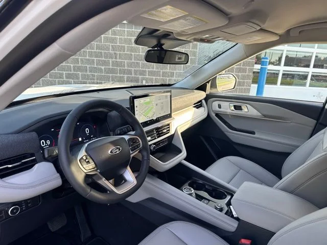 New 2026 Star White Metallic Tri-Coat Ford Active image 19