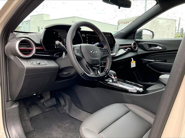 2026 Chevrolet Trax RS - Photo 8