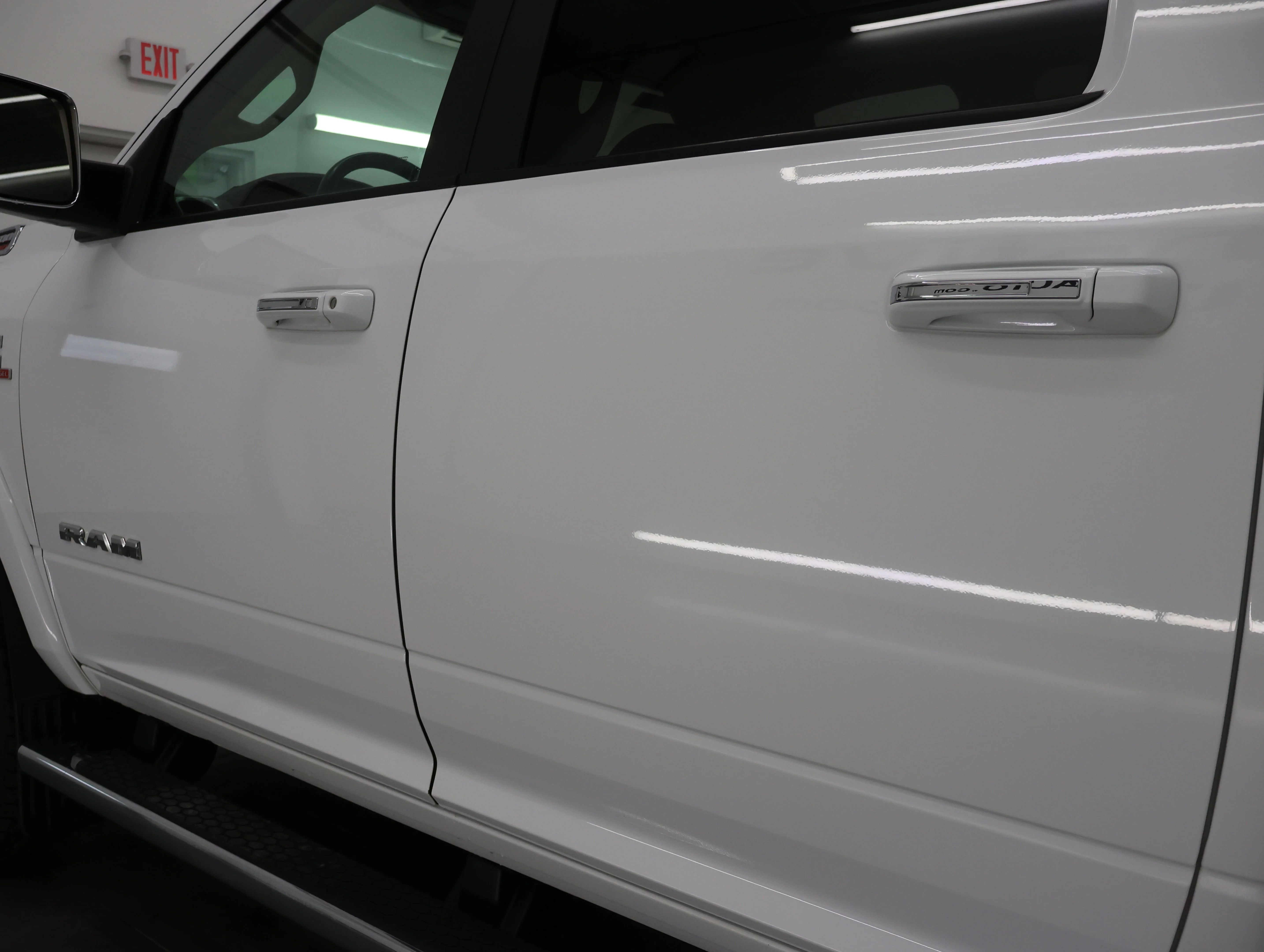 Used 2021 Bright White Clearcoat Ram Laramie image 31