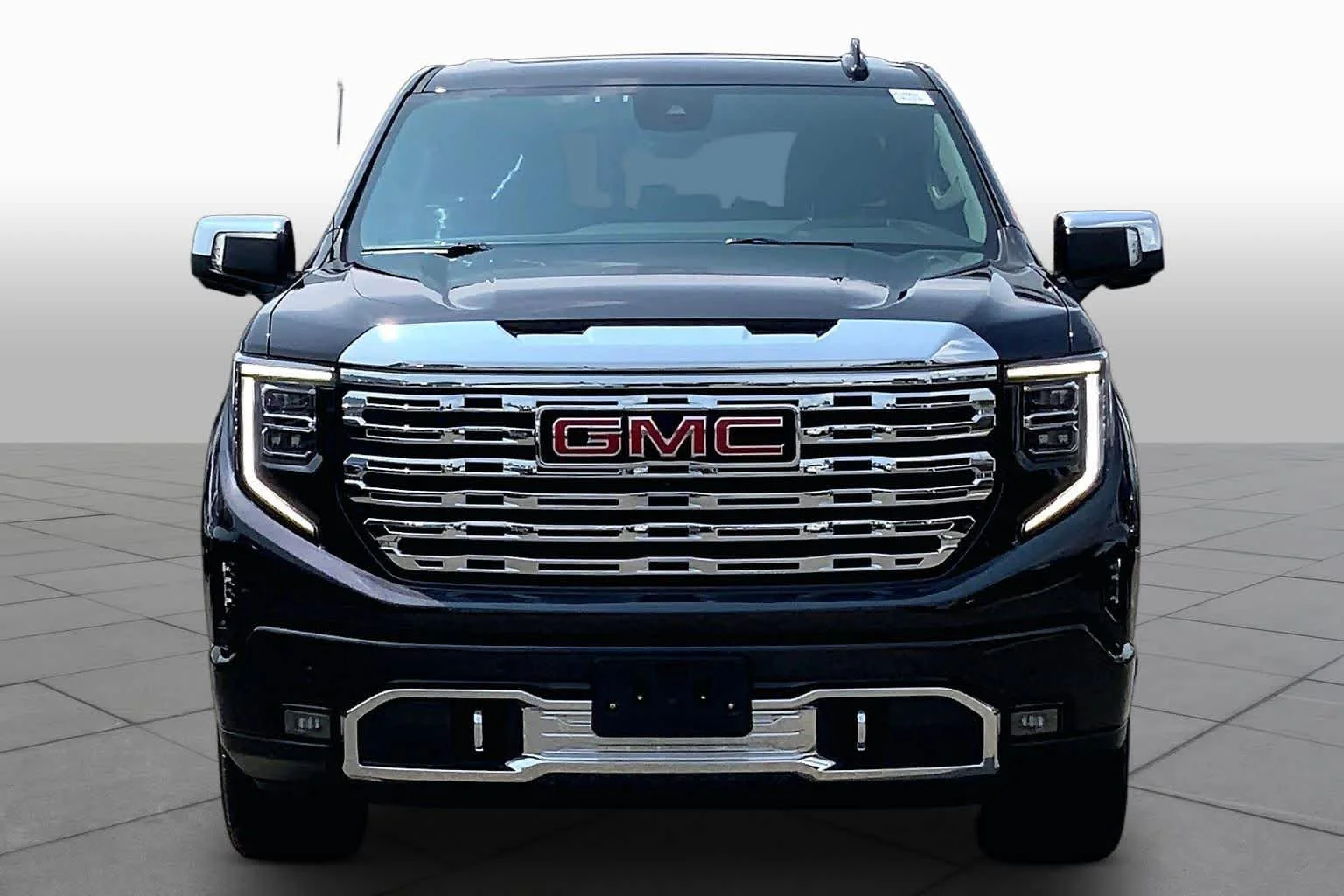Used 2024 Titanium Rush Metallic GMC Denali image 2