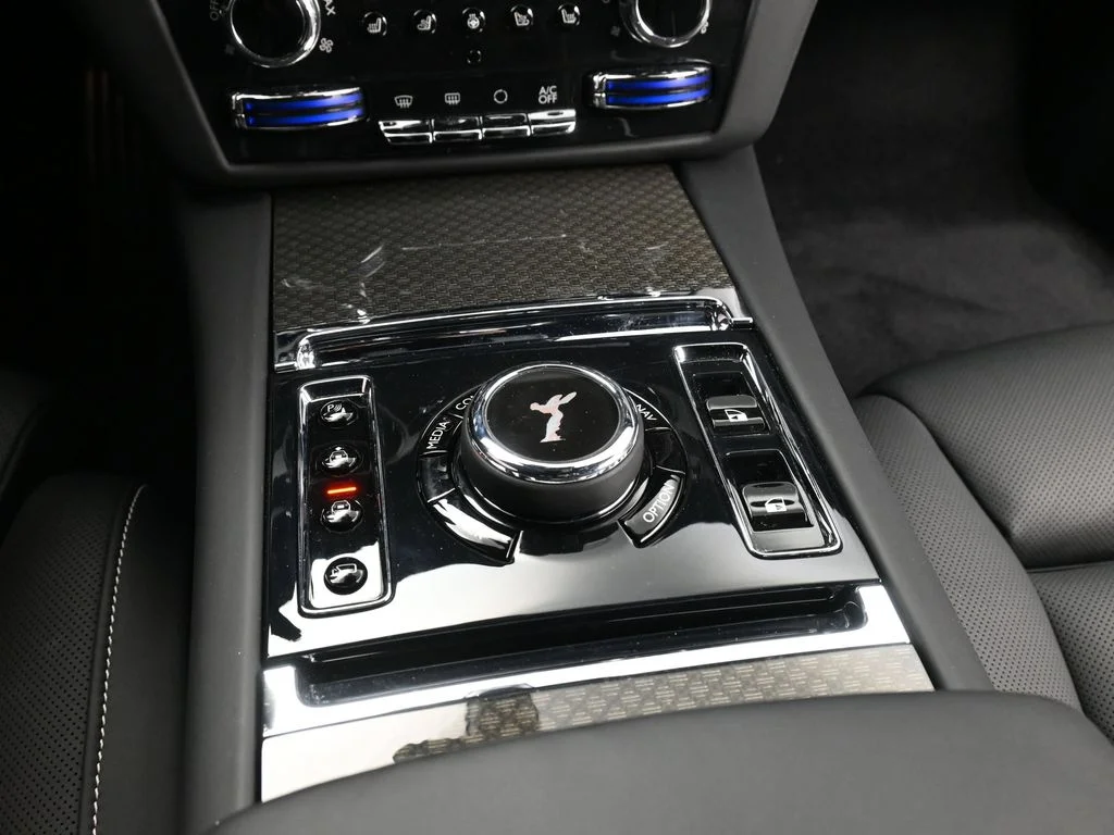 Certified Used 2022  Rolls-Royce  image 19