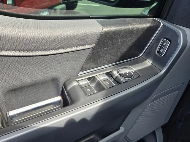 Used 2021 Iconic Silver Metallic Ford XLT image 32