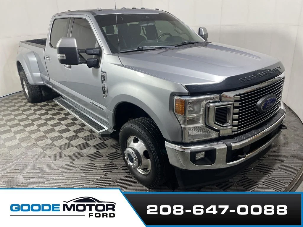 2022 Ford F-350 Lariat 4x4 Crew Cab 8' Box DRW's photo