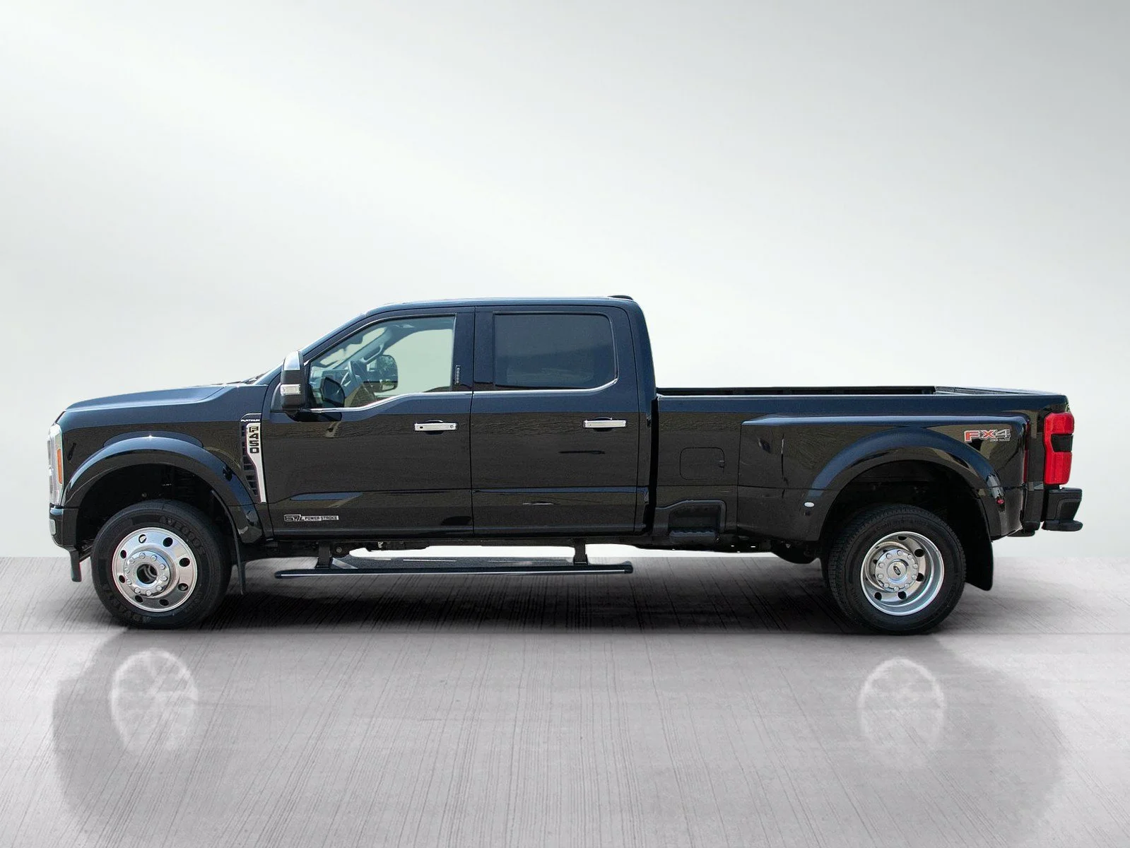 Used 2023 Ford F-450 Super Duty Platinum with VIN 1FT8W4DT9PEC74372 for sale in Wayzata, Minnesota