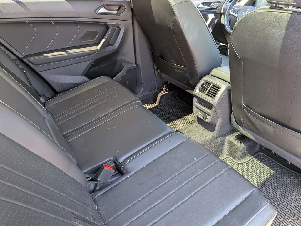Used 2024 Silver Volkswagen 2.0T SE image 32