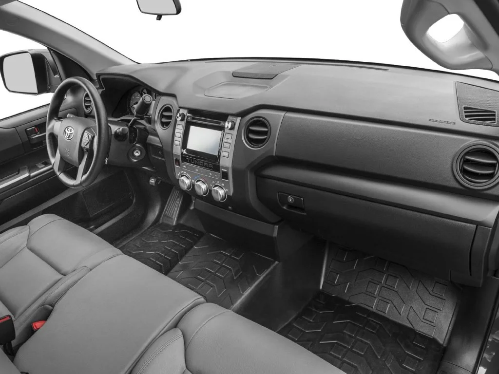 Used 2016 Super White Toyota SR image 10