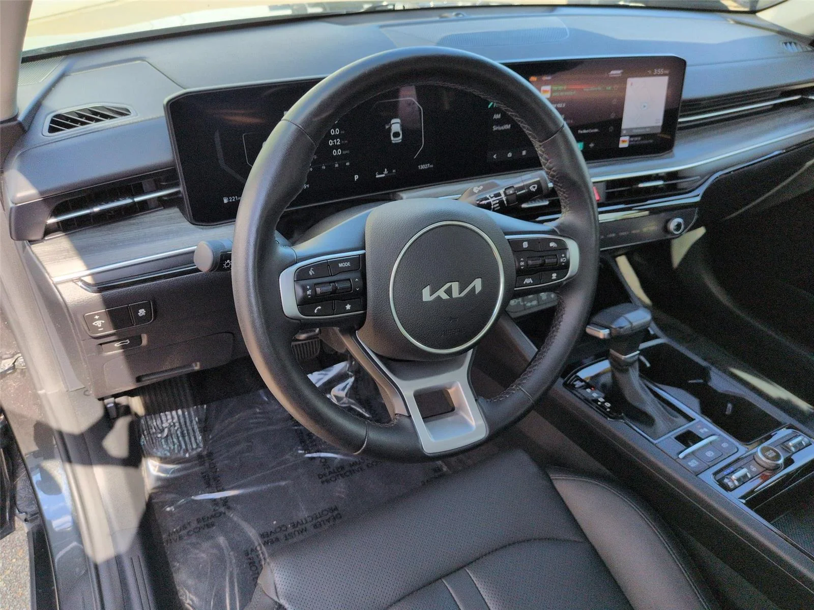 Used 2025 Interstellar Gray Kia EX image 19
