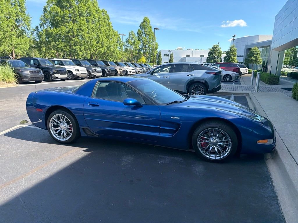 Used 2002 Electron Blue Metallic Chevrolet Z06 image 10