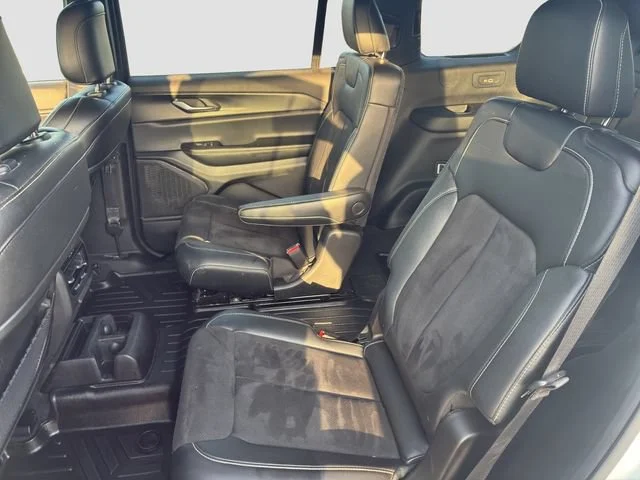 Used 2025 White Jeep Altitude X 4x4 image 13