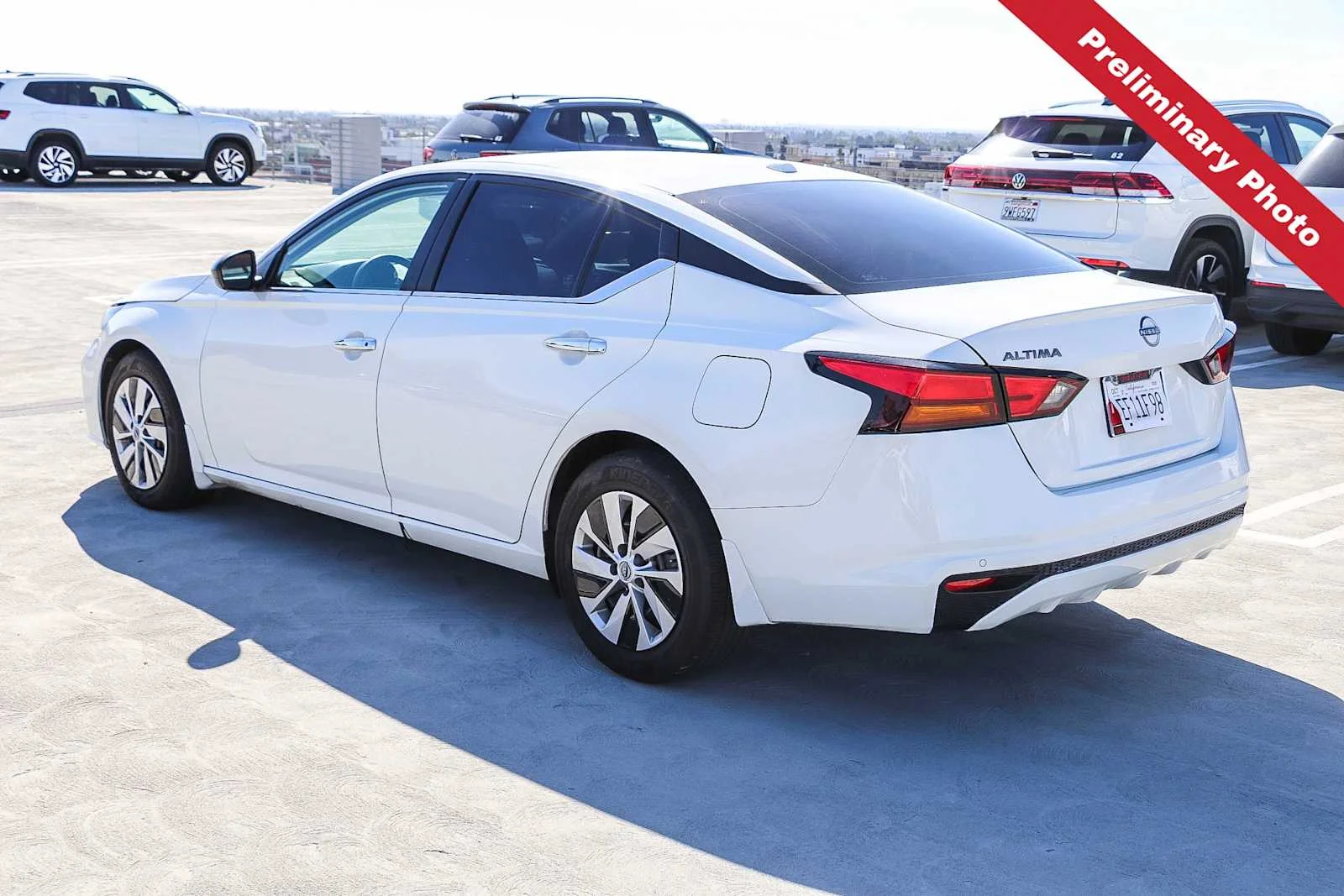 Used 2025 Glacier White Nissan S image 8