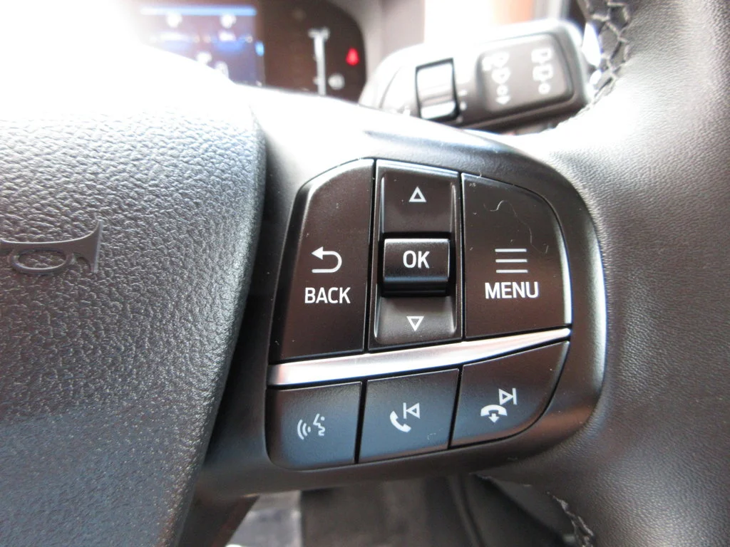 New 2026 Carbonized Gray Metallic Ford Outer Banks image 17