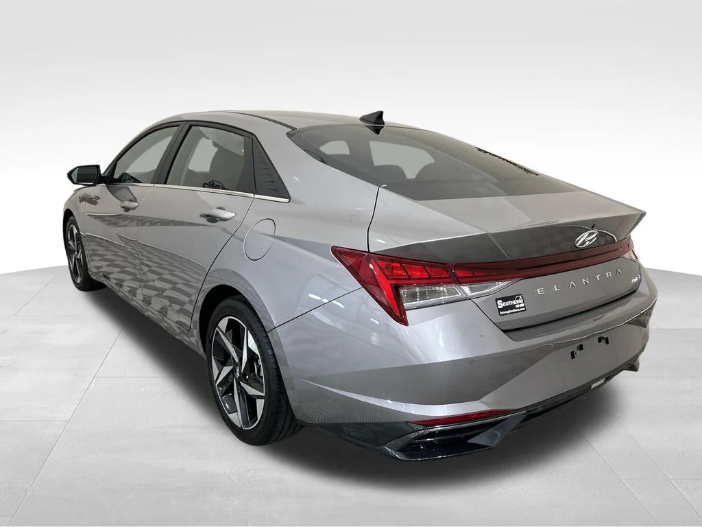 Used 2023 Silver Hyundai Limited image 3