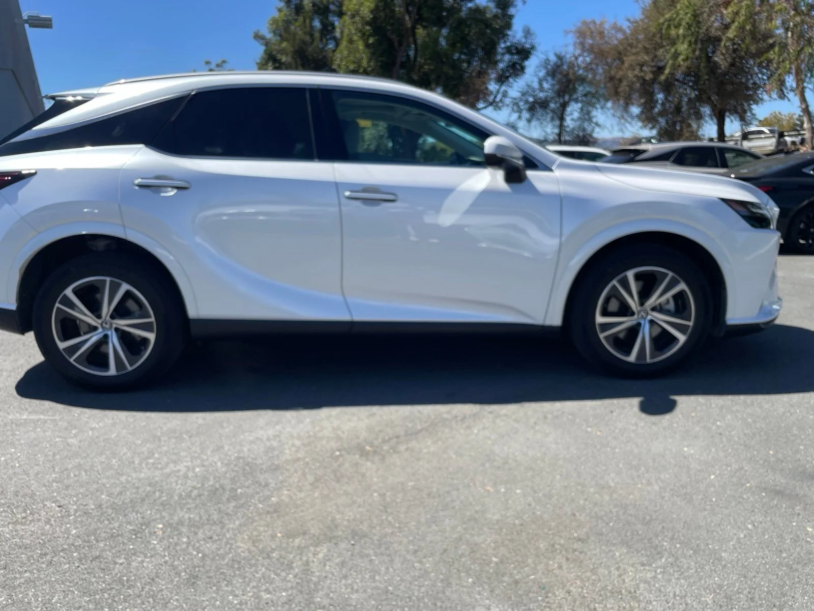 Used 2023 White Pearl Lexus 350h Premium image 6
