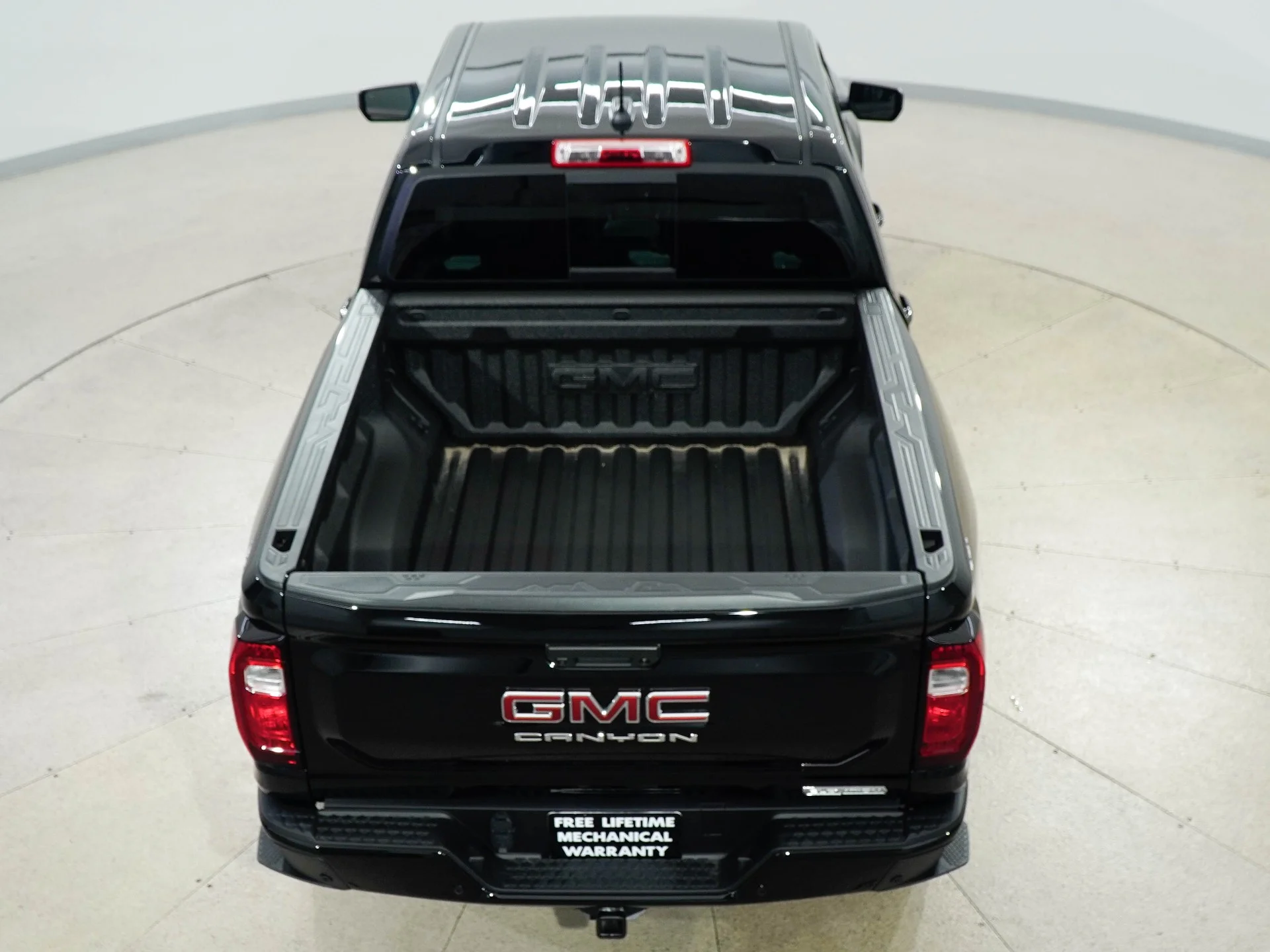 New 2026 Onyx Black GMC Elevation image 59
