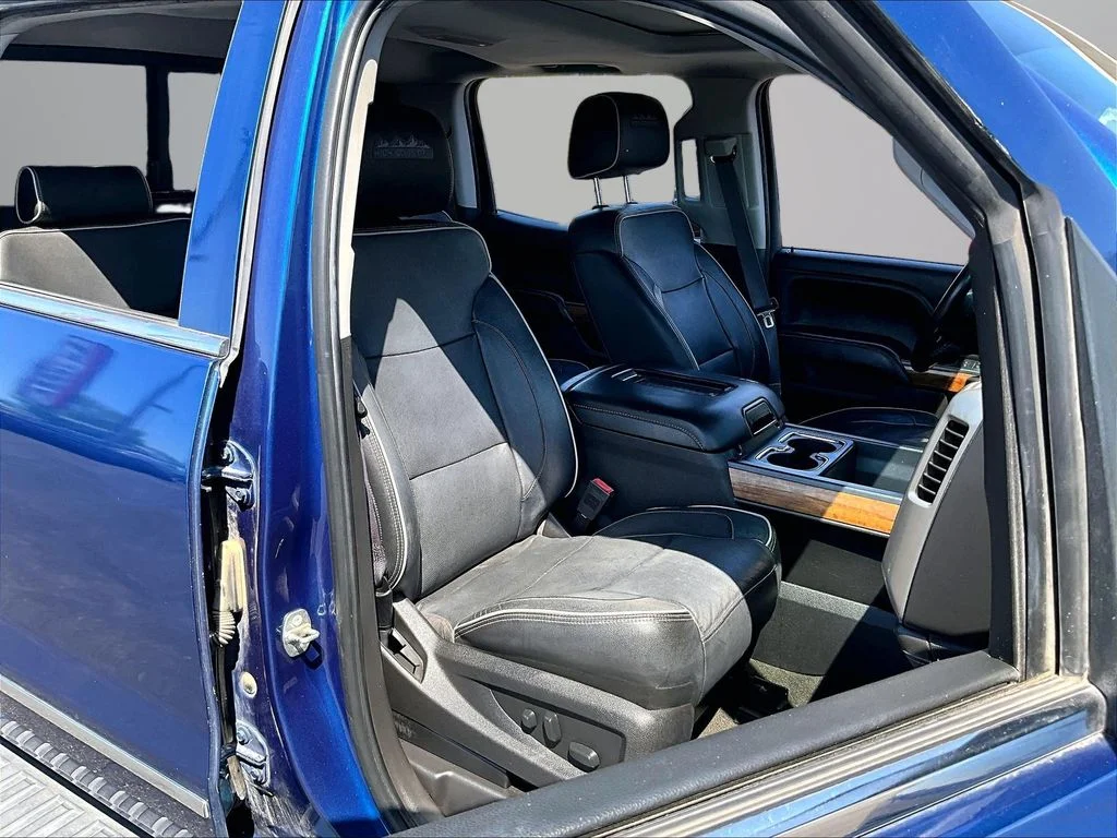Used 2017 Blue Chevrolet High Country image 7