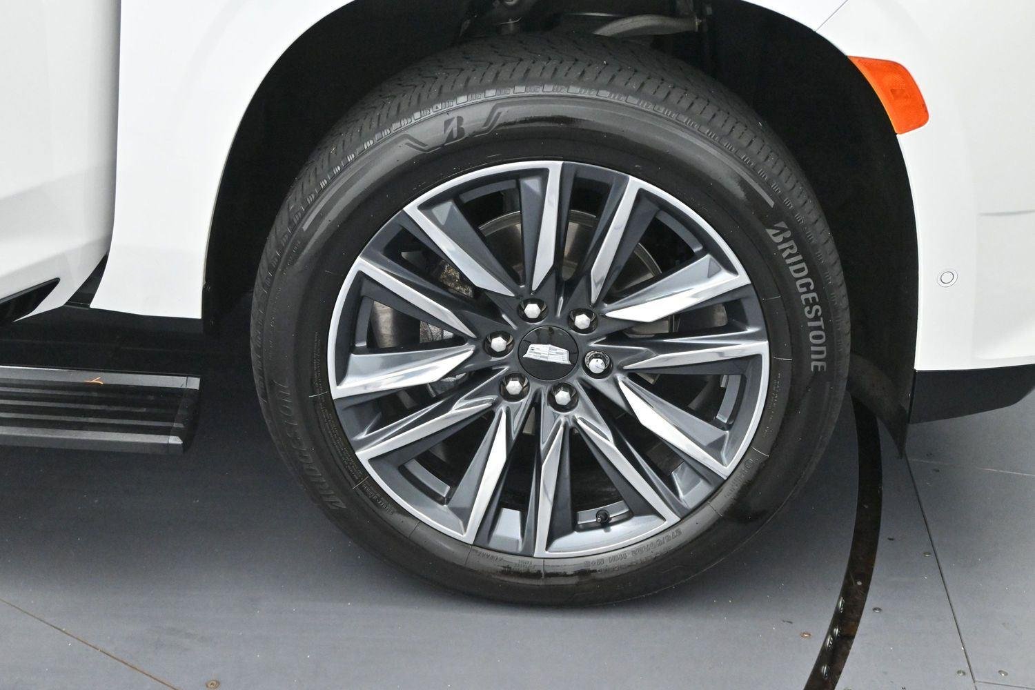 Used 2024 Crystal White Tricoat Cadillac Sport Platinum image 42