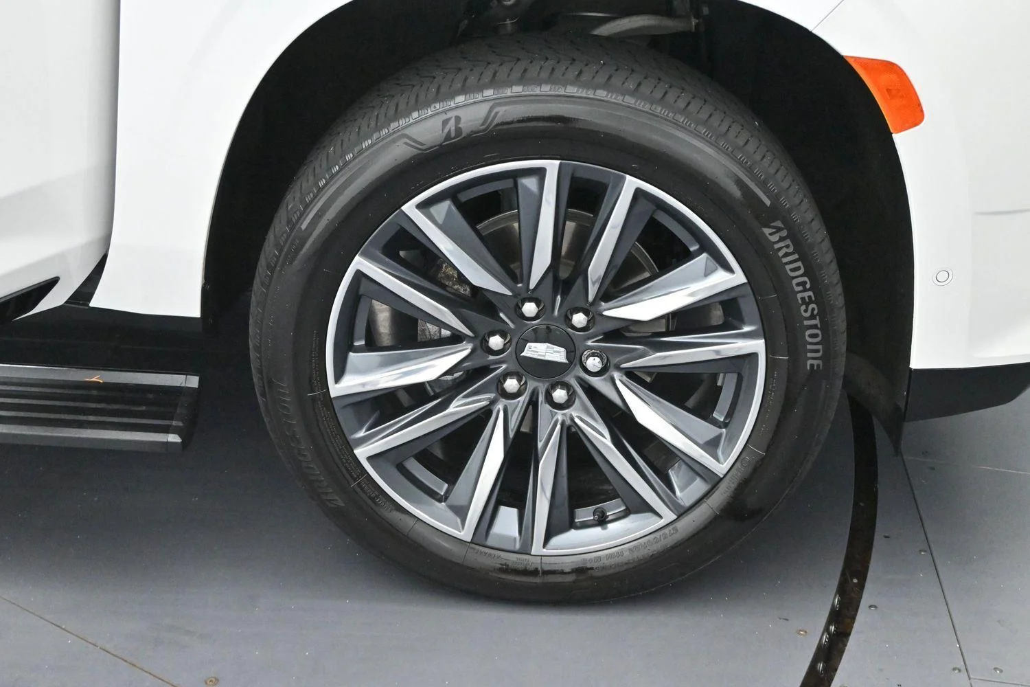 Used 2024 Crystal White Tricoat Cadillac Sport Platinum image 42