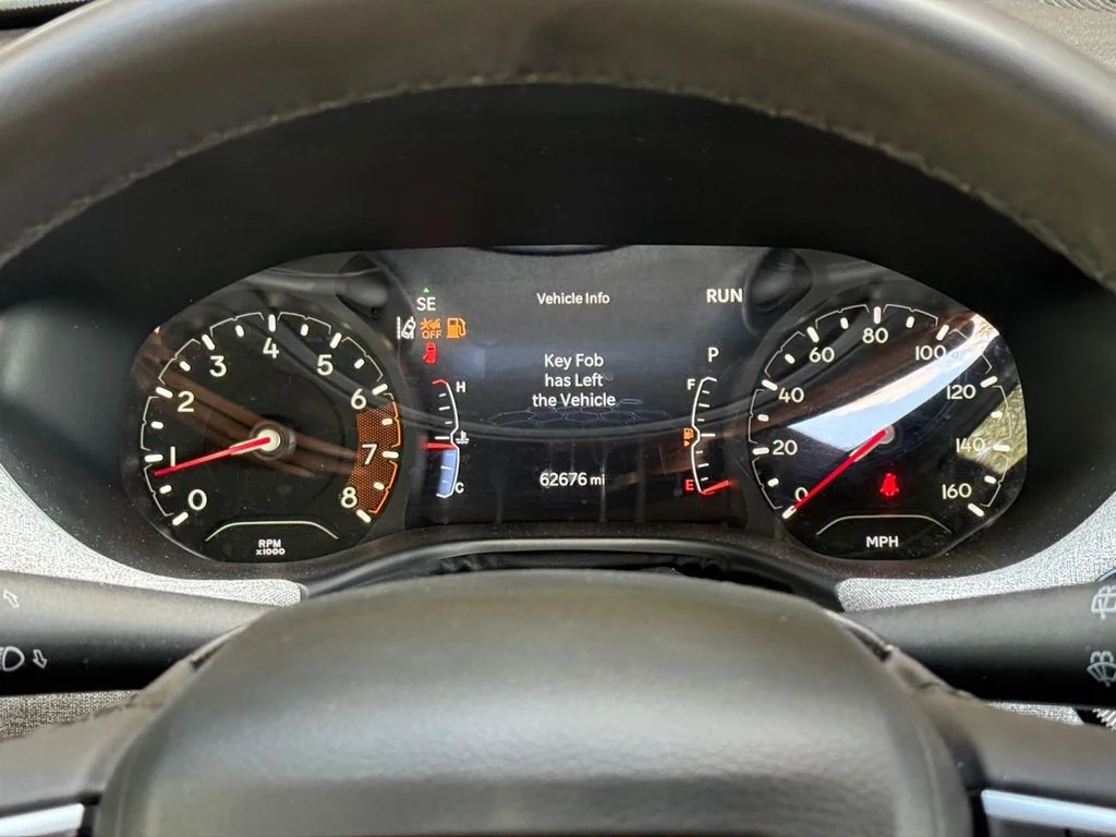 Used 2024 White Jeep Latitude image 14