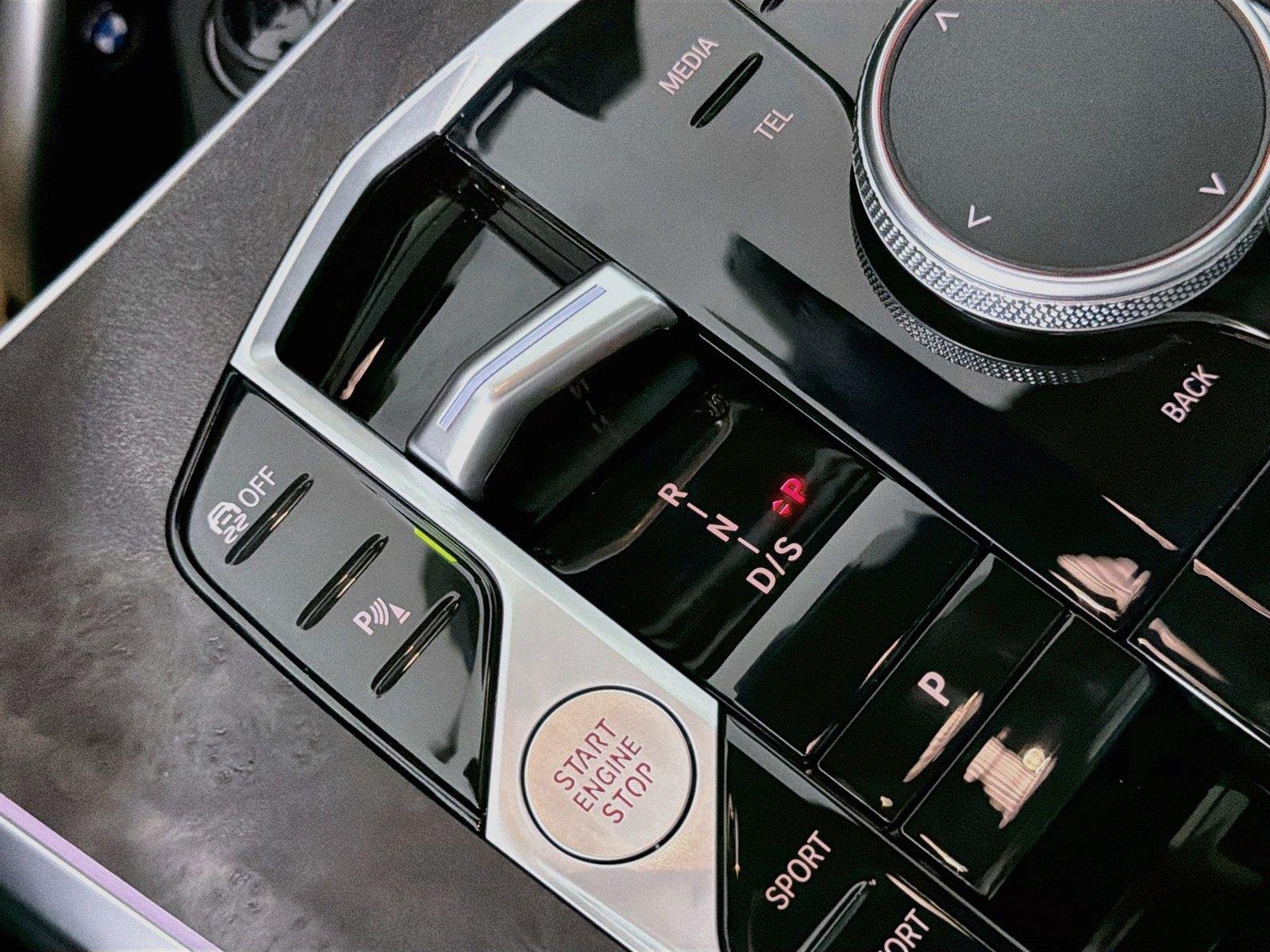 New 2026 Dravit Grey Metallic BMW sDrive40i image 16