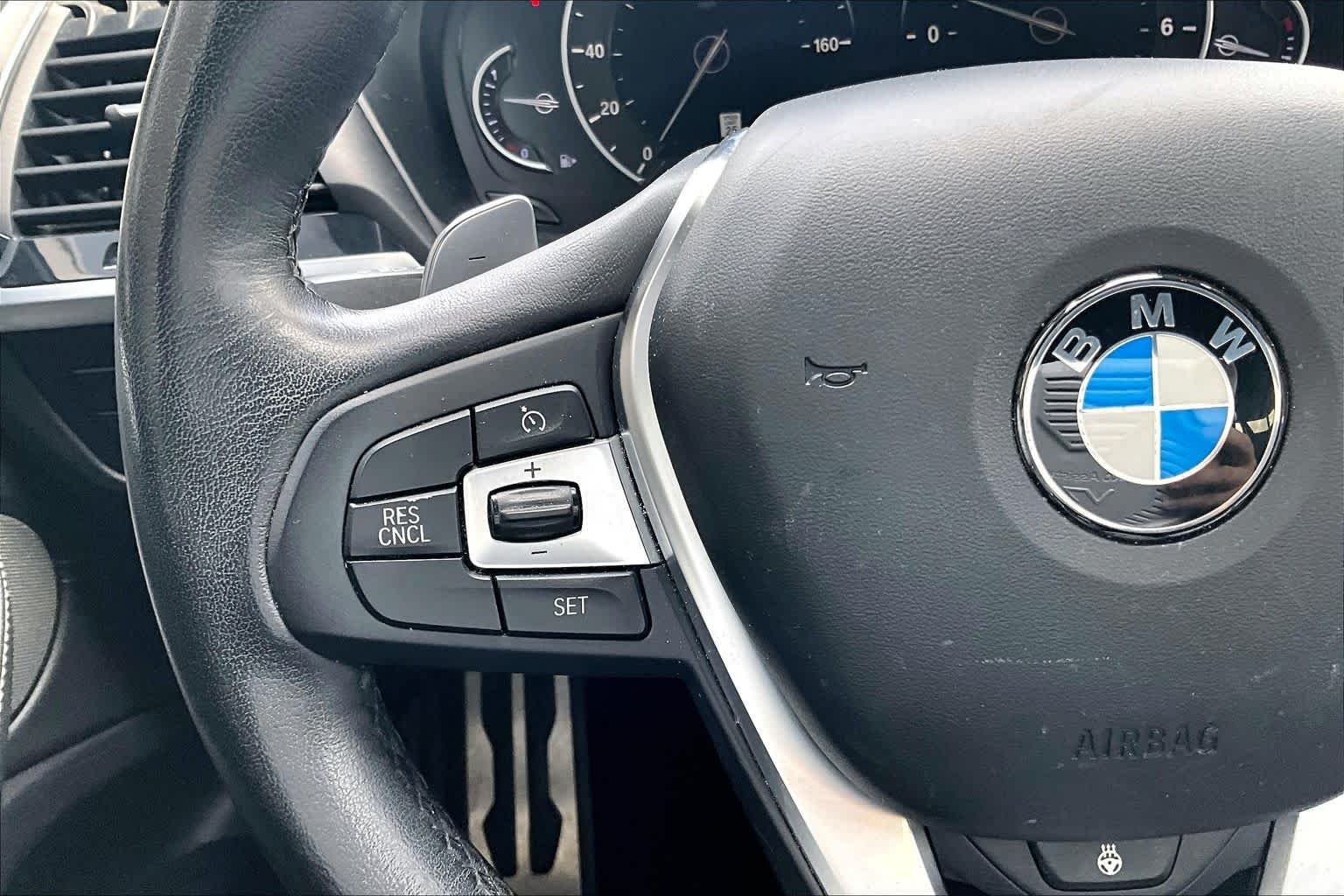 Used 2019 Flamenco Red Metallic BMW xDrive30i image 16